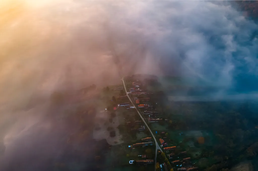 reggeli köd  FOTÓ FOTÓTÉMA hajnal IDŐJÁRÁS köd ködös napfelkelte NAPSZAK TÁJ tájkép természetfotó zsáner FOTÓTECHNIKA légi felvétel 
