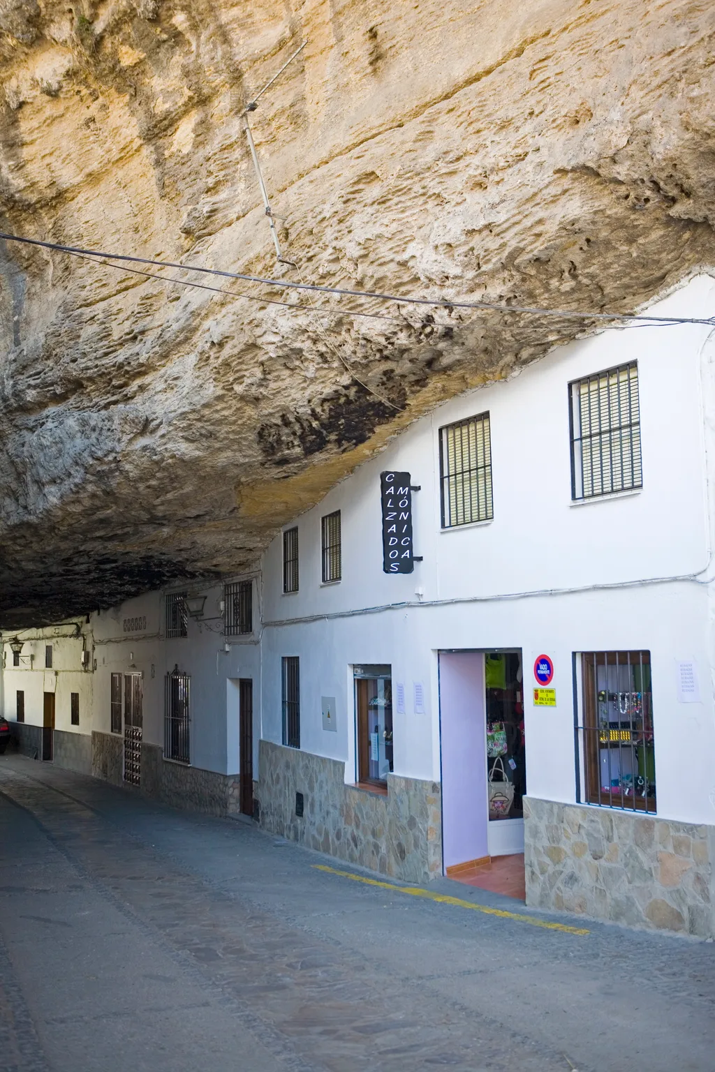 Setenil de las Bodegas 