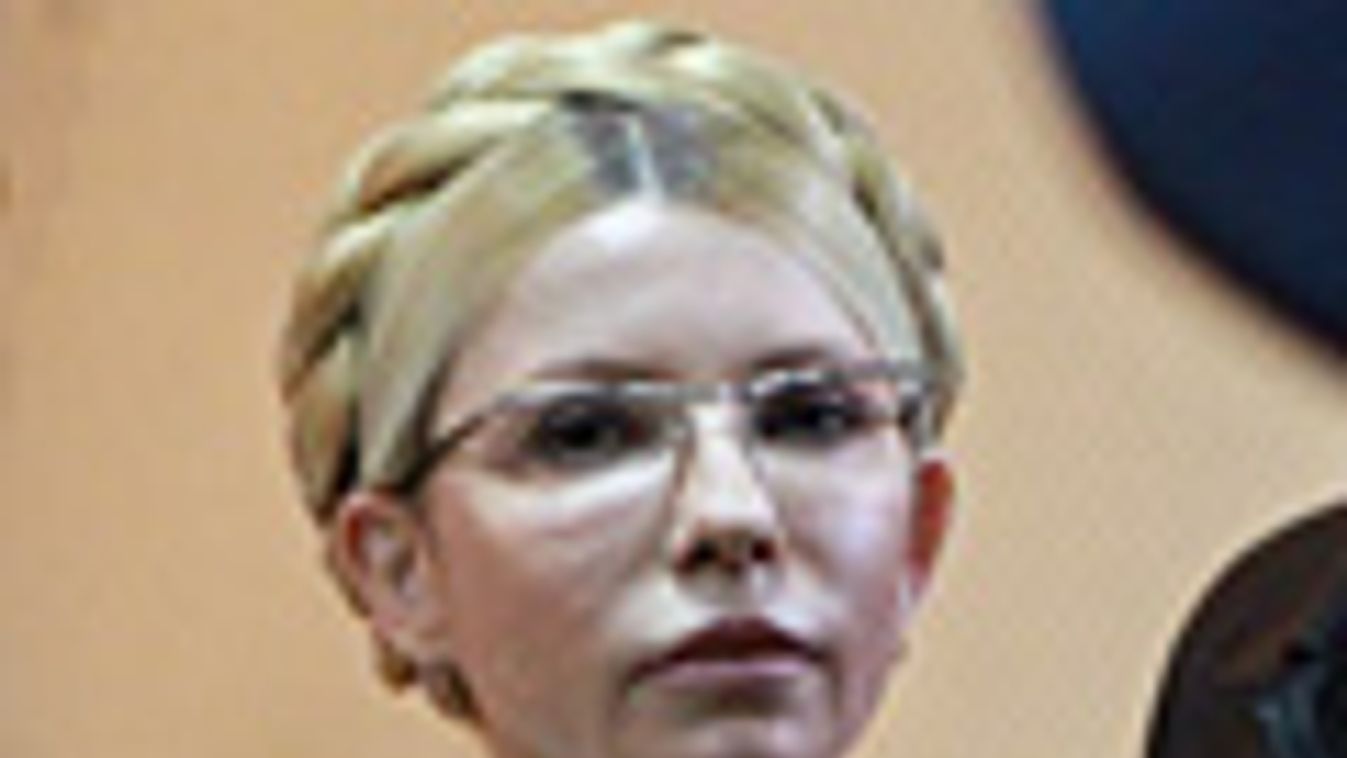 Julija Timosenko volt ukrán kormányfő, bűnösnek találták, hivatali hatalommal való visszaélés, 
