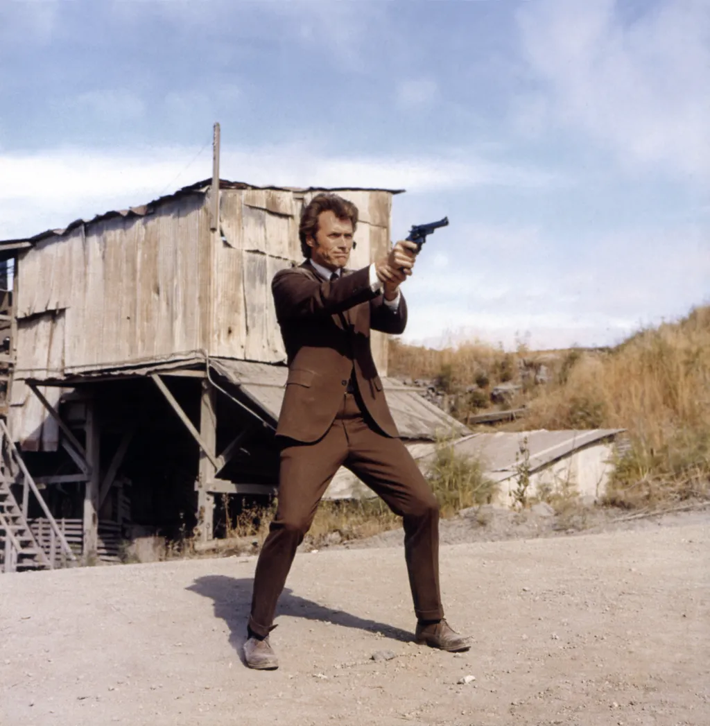 L'INSPECTEUR HARRY - DIRTY HARRY (1971) Smith et Wesson 44 Magnum Square 