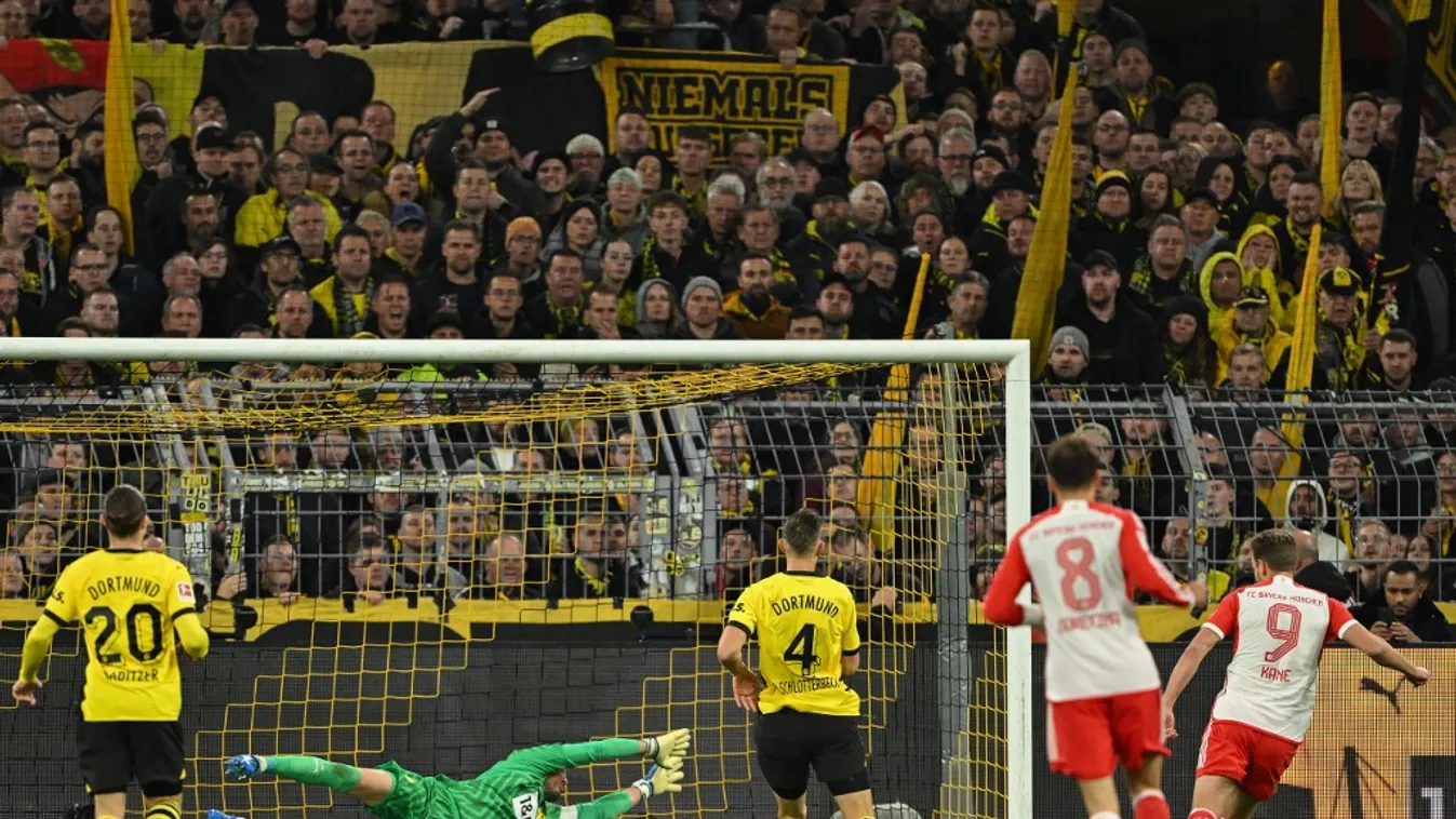 Football: Bundesliga - day 10: Borussia Dortmund v Bayern Munich Horizontal 