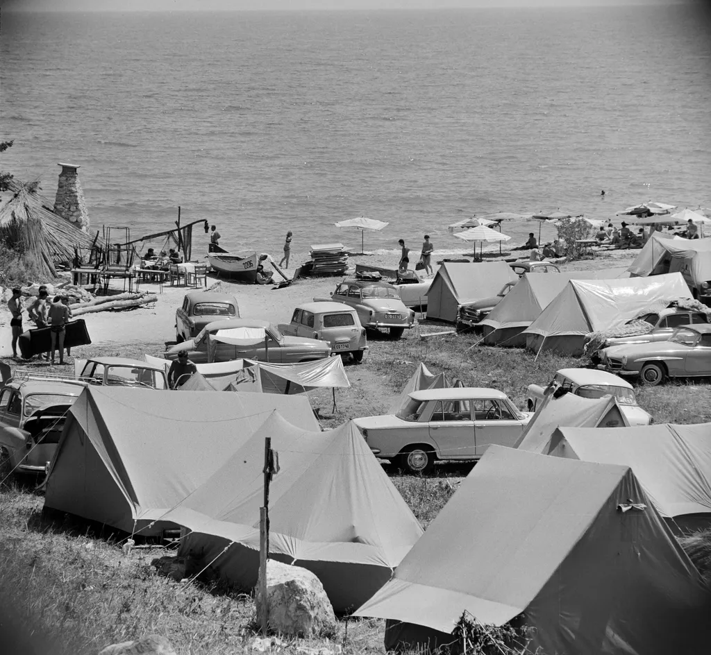Kép leírása:Bulgária, Aranyhomok tengerpart 1965 szocialista nyaralás 