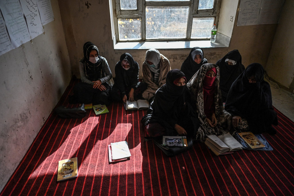 tálib, nők, tanulás, Afganisztán, galéria 
