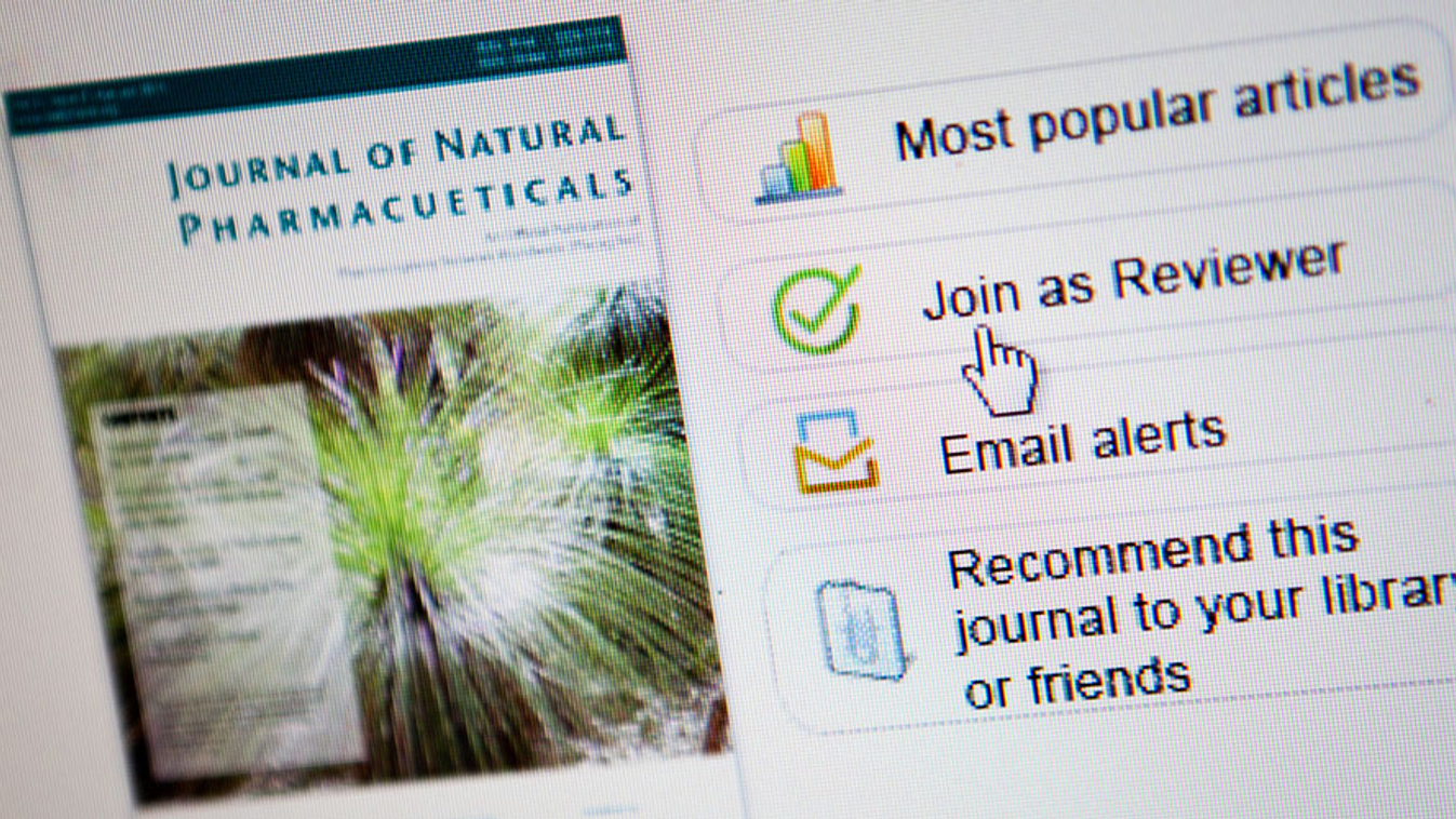 Journal of Natural Pharamceuticals, Hiányos lektorálással publikált tudományos folyóiratok címlapjai és weboldalai