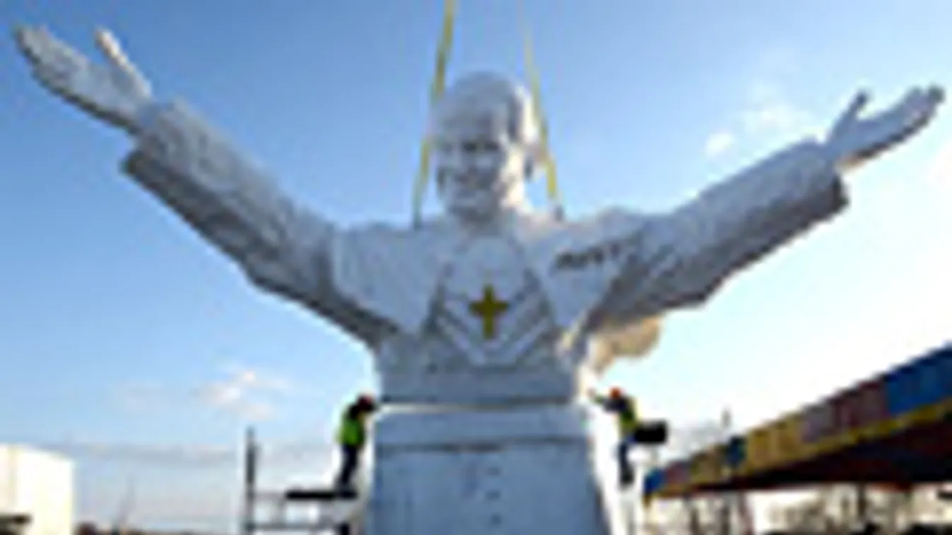 II. János Pál szobra a lengyelországi Czestochowában