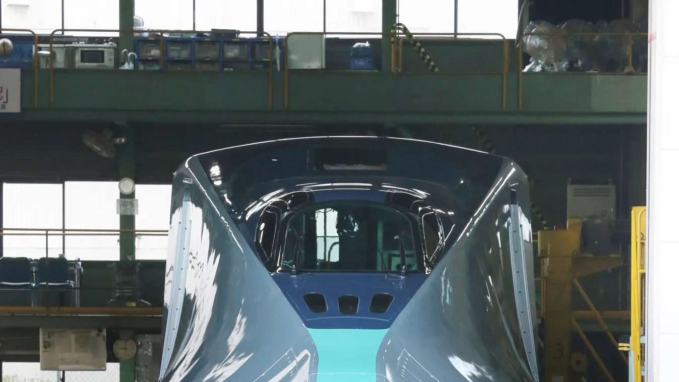 ALFA-X sinkanszen vonat mozdony Japán 