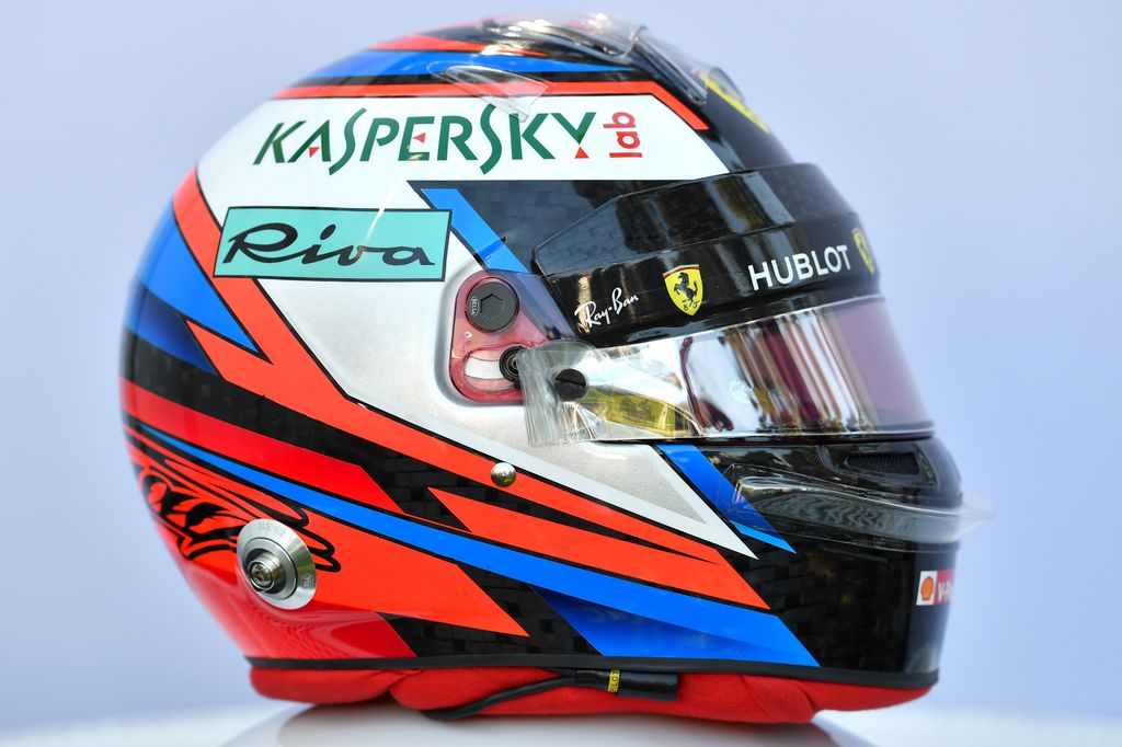 Forma-1, Kimi Räikkönen, Scuderia Ferrari, bukósisak 