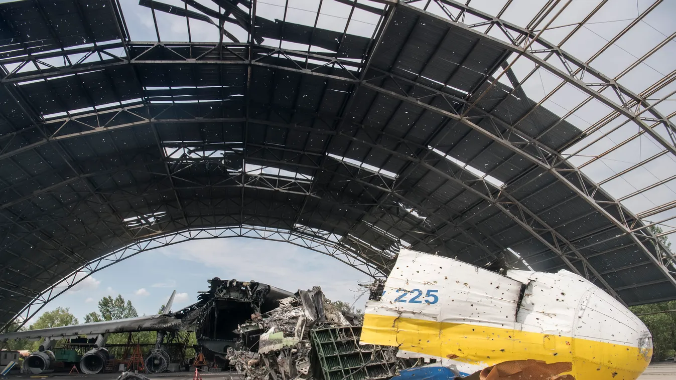 The Destroyed Largest Ukrainian Transport Plane Antonov An-225 Mriya (Dream) NurPhoto Unrest Conflict and War July 8 2022 8th July 2022 Kyiv - Ukraine Hangar Transport Plane Russian Invasion of Ukraine Horizontal WAR 