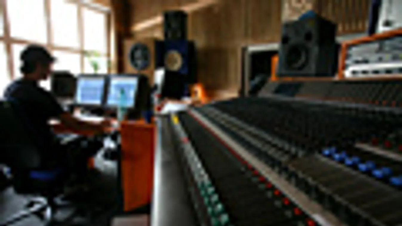 Stúdió, lemezfelvétel, zenekészítés