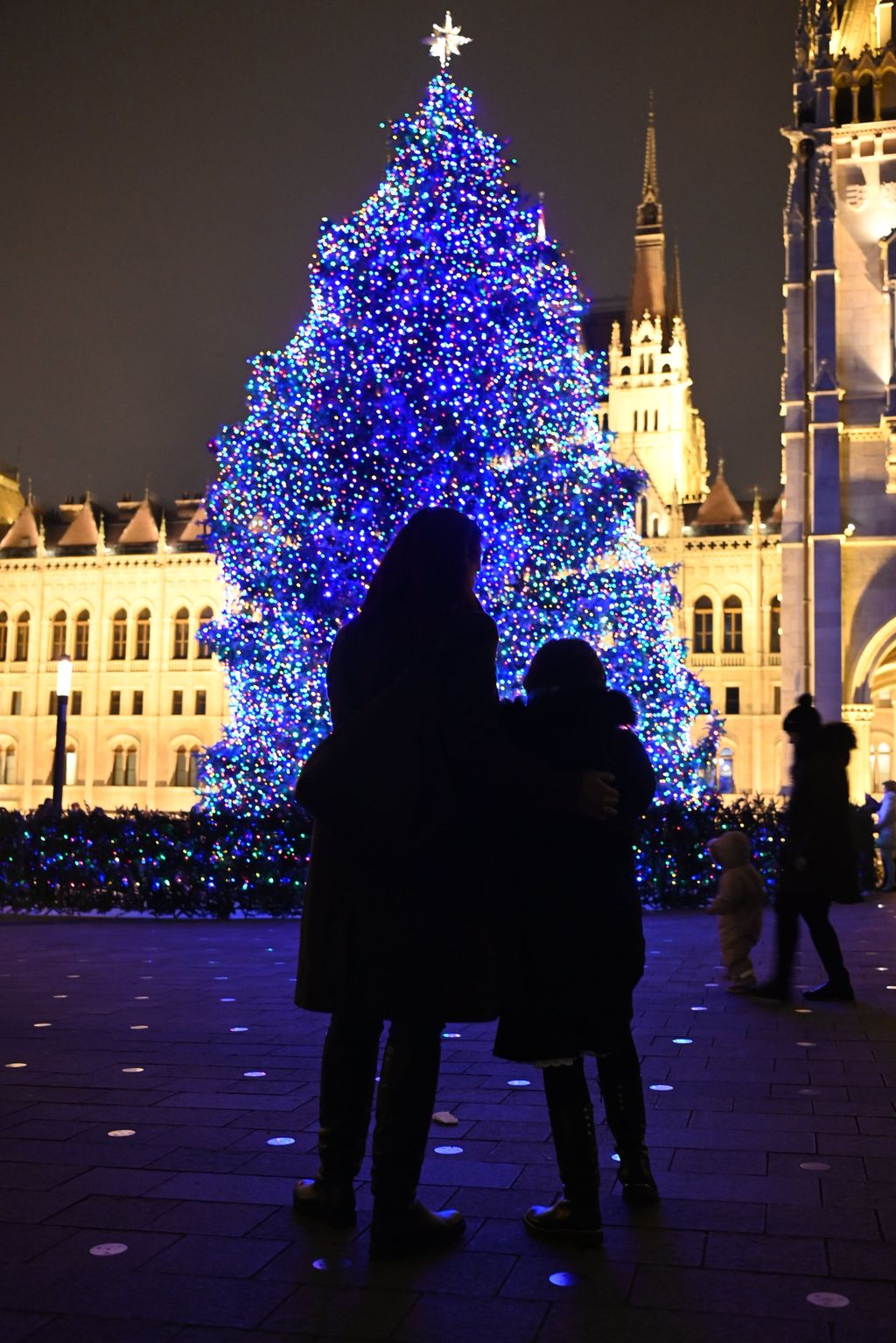 Ország karácsonyfája, kossuth tér, országház, parlament, budapest, 2022. 11. 27. 