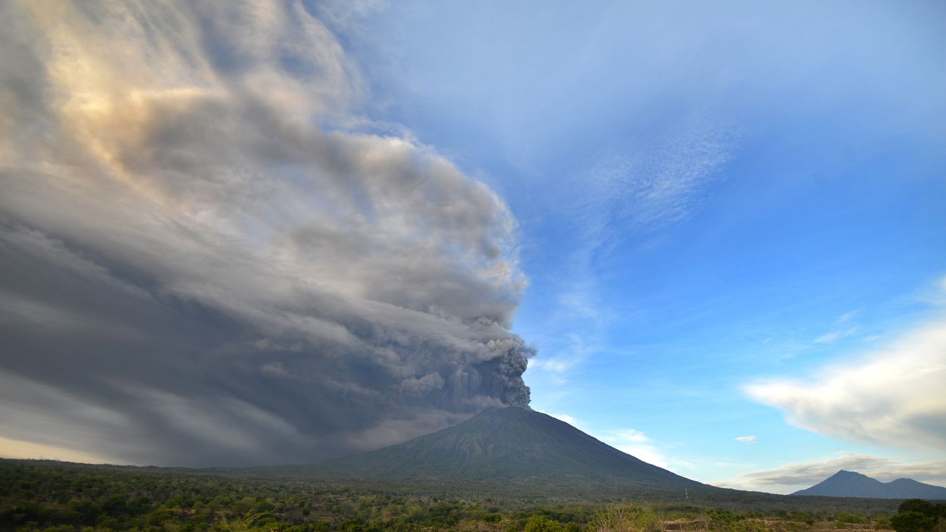 Vulkánkitörés Indonéziában 