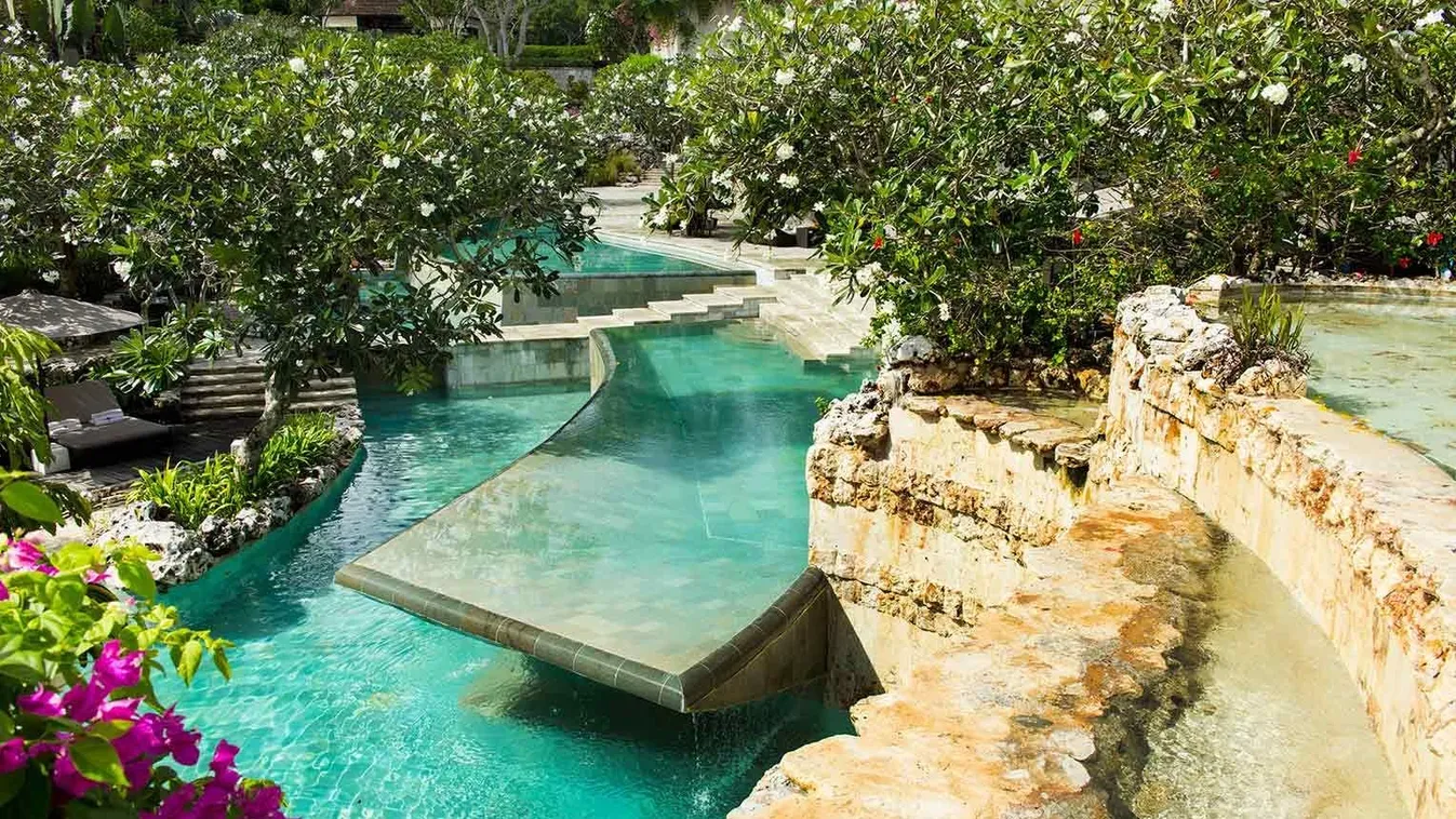 ayana resort spa river pool medence luxus szálloda 