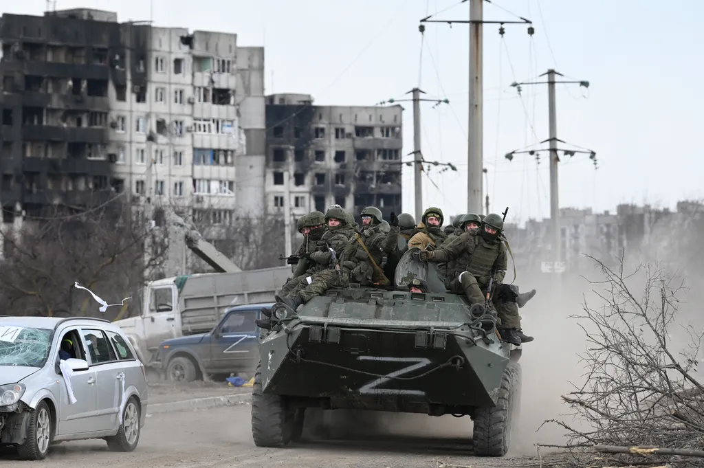 Ukrán válság 2022, ukrán, orosz, háború, orosz-ukrán háború, ukrán konfliktus, Mariupol, tank, orosz katona,  DPR LPR Russia Ukraine Military Operation Horizontal 
