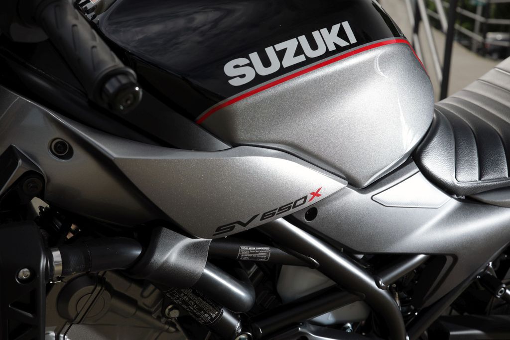 Suzuki SV650X 