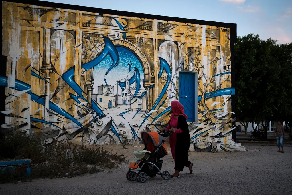 Erridah városa, erridah, kültéri galéria, múzeum, utcai fotók, graffiti, tunézia 