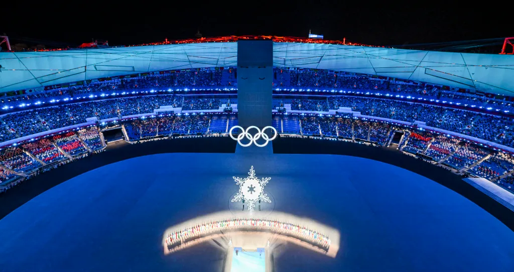 2022, Peking, téli olimpia, nyitóünnepség,  panoramic OLYMPIC GAMES Dancers perform during the opening ceremony of the Beijing 2022 Winter Olympic Games, at the National Stadium, known as the Bird's Nest, in Beijing, on February 4, 2022. (Pho 