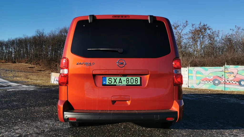 Opel Zafira-e Life teszt (2021) 