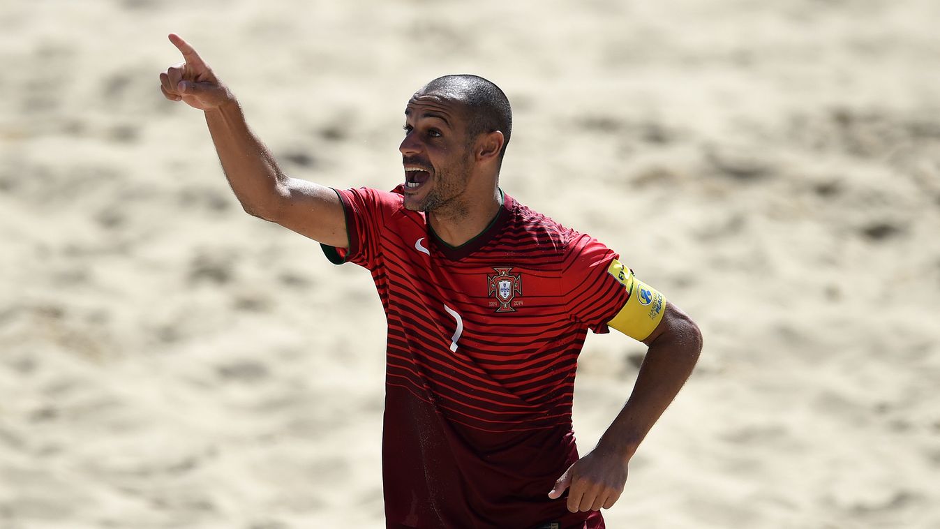 Madjer, a portugál strandfociválogatott játékosa 