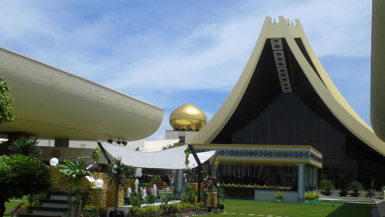 1. Istana Nurul Iman Palace – Brunei a világ legnagyobb házai galéria 