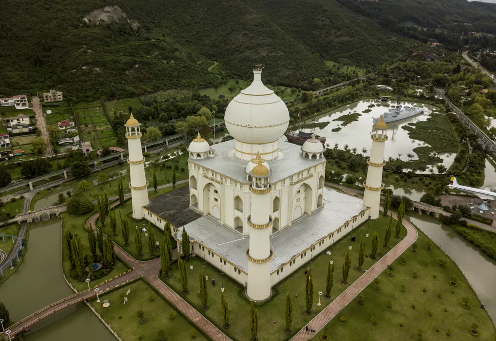 Colombia’s Taj Mahal Colombia,Jaime Duque Park, Tádzs Mahal Kolumbia Tocancipa 