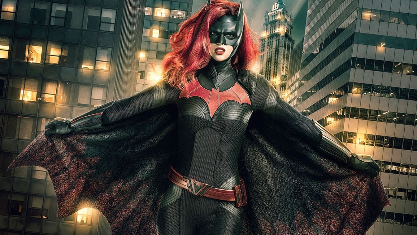 GALLERY Image Number: Batwoman_1stLook_V5_.jpg -- Pictured: Ruby Rose as Batwoman -- Photo: JSquared Photography/The CW -- © 2018 The CW Network, LLC. All rights reserved 