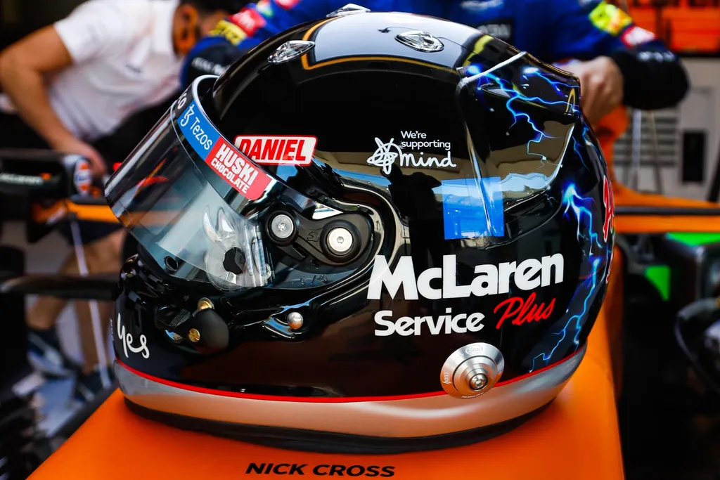 Forma-1, USA Nagydíj, Daniel Ricciardo, McLaren, sisak 
