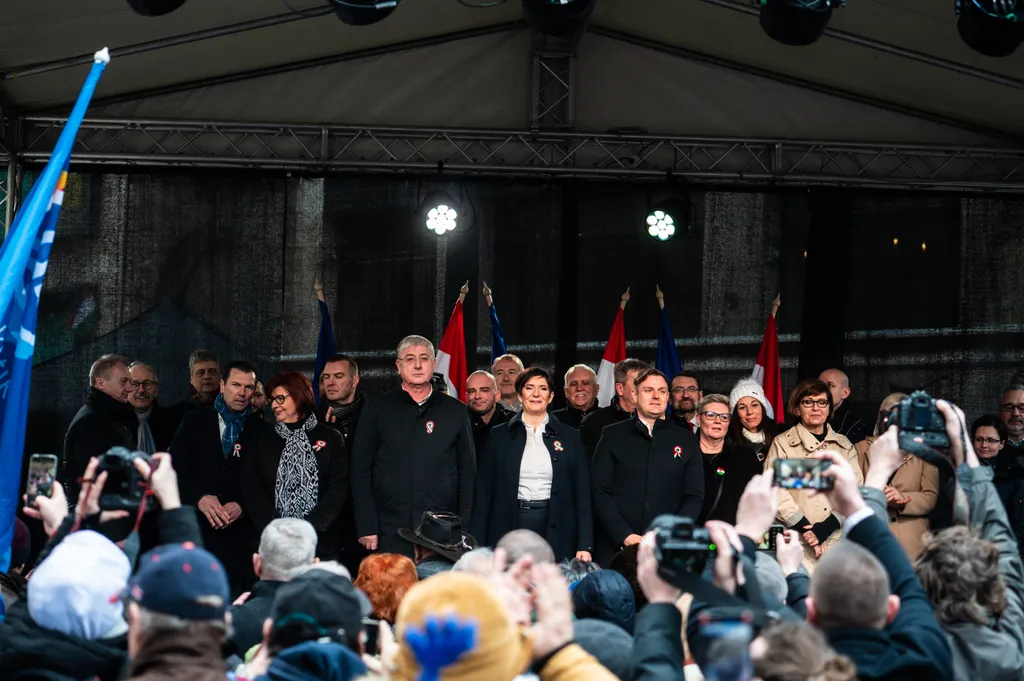 Gyurcsány Ferenc, Dobrev Klára, DK, Demokratikus Koalíció, Március 15., beszéd, Egyetem tér, 2023.03.15. 