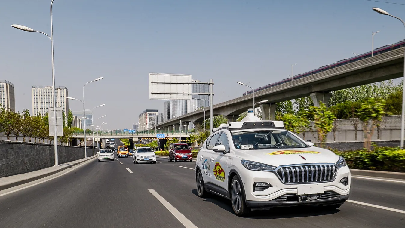 Baidu-Apollo-Autonomous-Driving-Car-Open-Roads-Beijing 