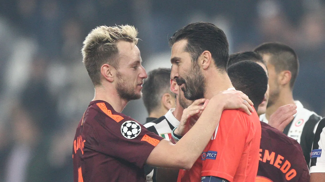 Juventus v FC Barcelona - UEFA Champions League Gianluigi Buffon Ivan Rakitic SPORT PRESS PHOTO Sportpressphoto FOOTBALL Soccer Calcio Uefa Champions League 2017 2018 22/11/2017 Allianz Stadium Turin Italy Juventus Barcelona 