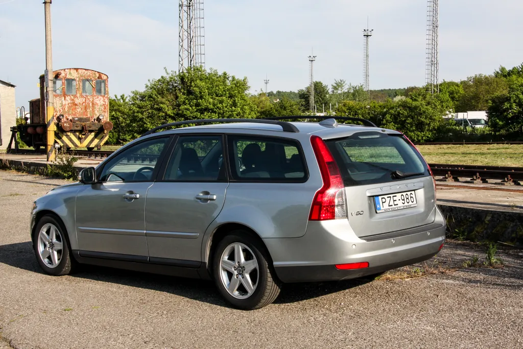 Volvo V50 használtteszt 