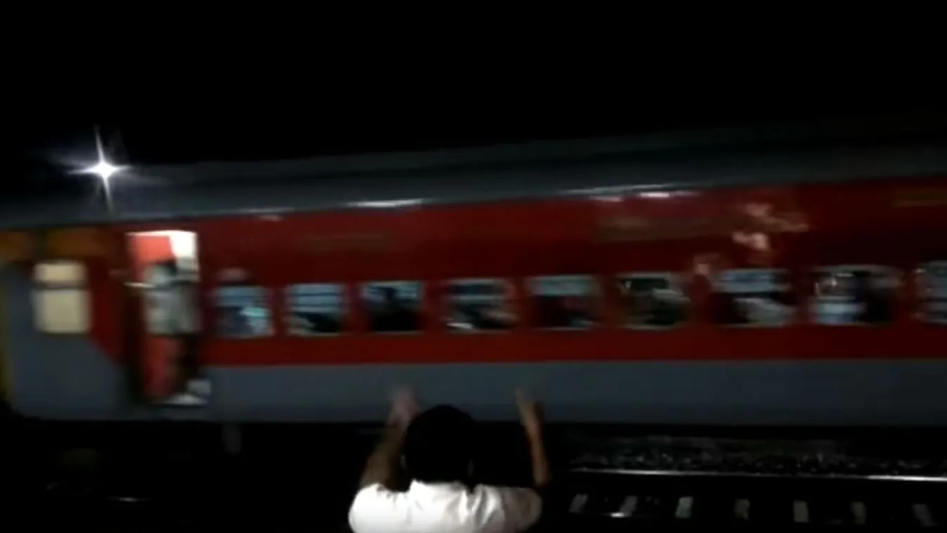 elszabadult vonat, India 