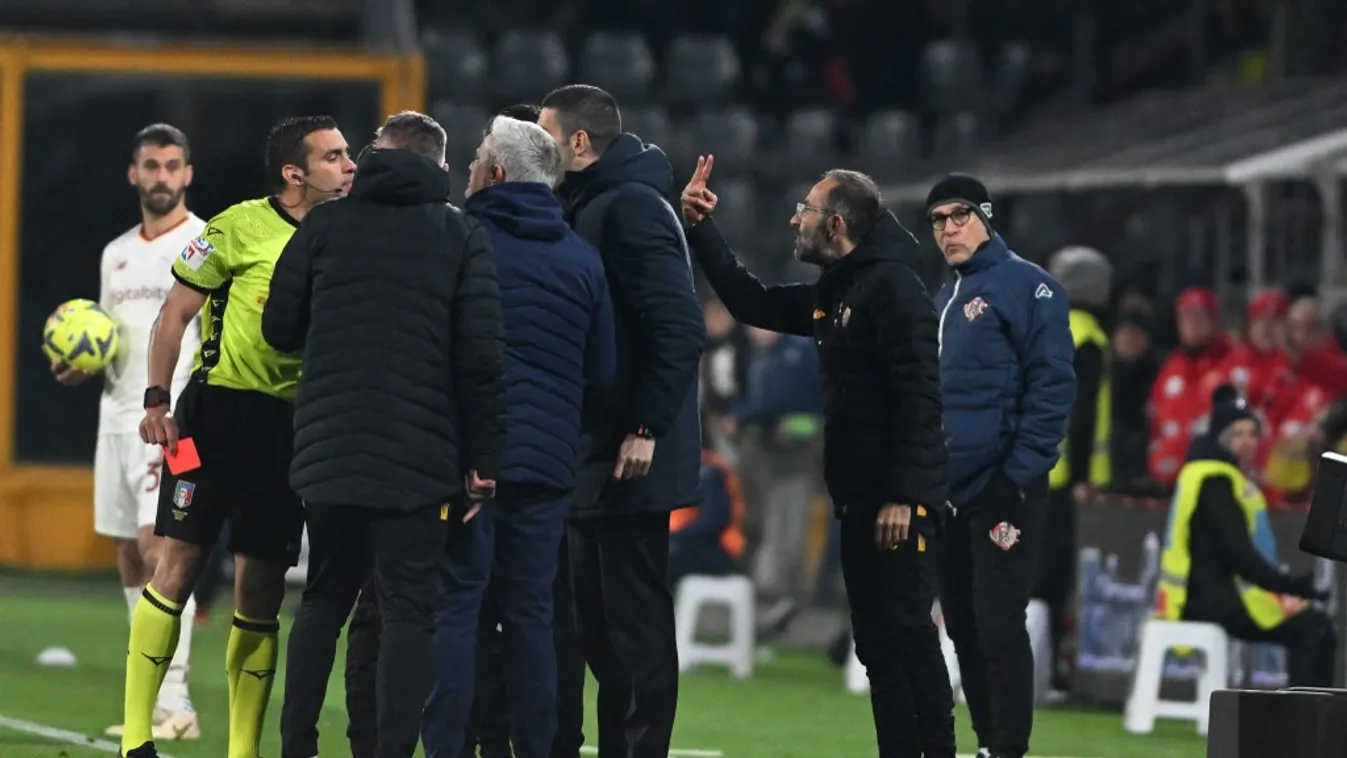 US Cremonese v AS Roma - Serie A NurPhoto General news Competition February 28 2023 28th February 2023 Serie A Match Cremonese Italian Serie A Coach Jose Mourinho AS Roma US Cremonese 28 February 2023 Stadium Giovanni Zini Cremona Tiziano Ballabio/NurPhot