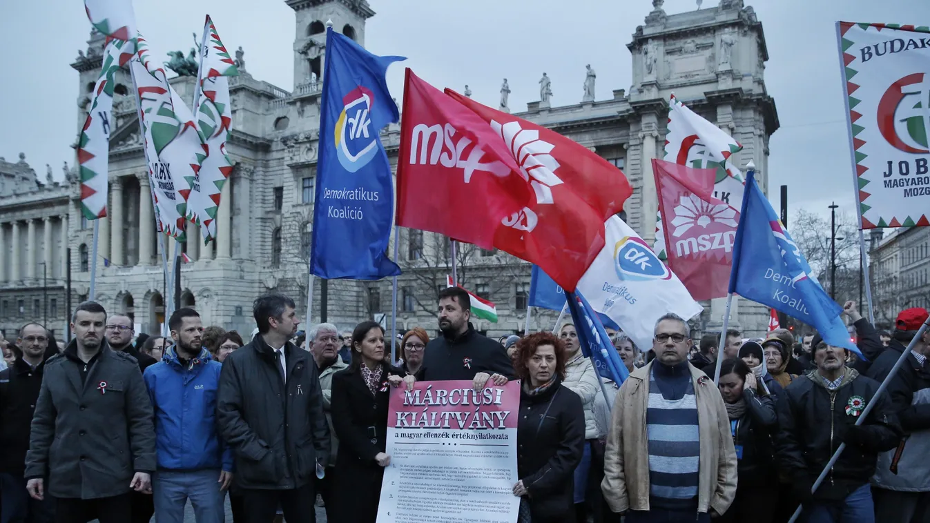 Közös ellenzéki 2019 március 15 összellenzéki Kossuth tér 