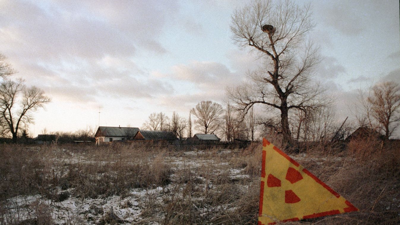 Chernobyl dead zone Sign contamination radiation Chernobyl HORIZONTAL
Csernobil30 