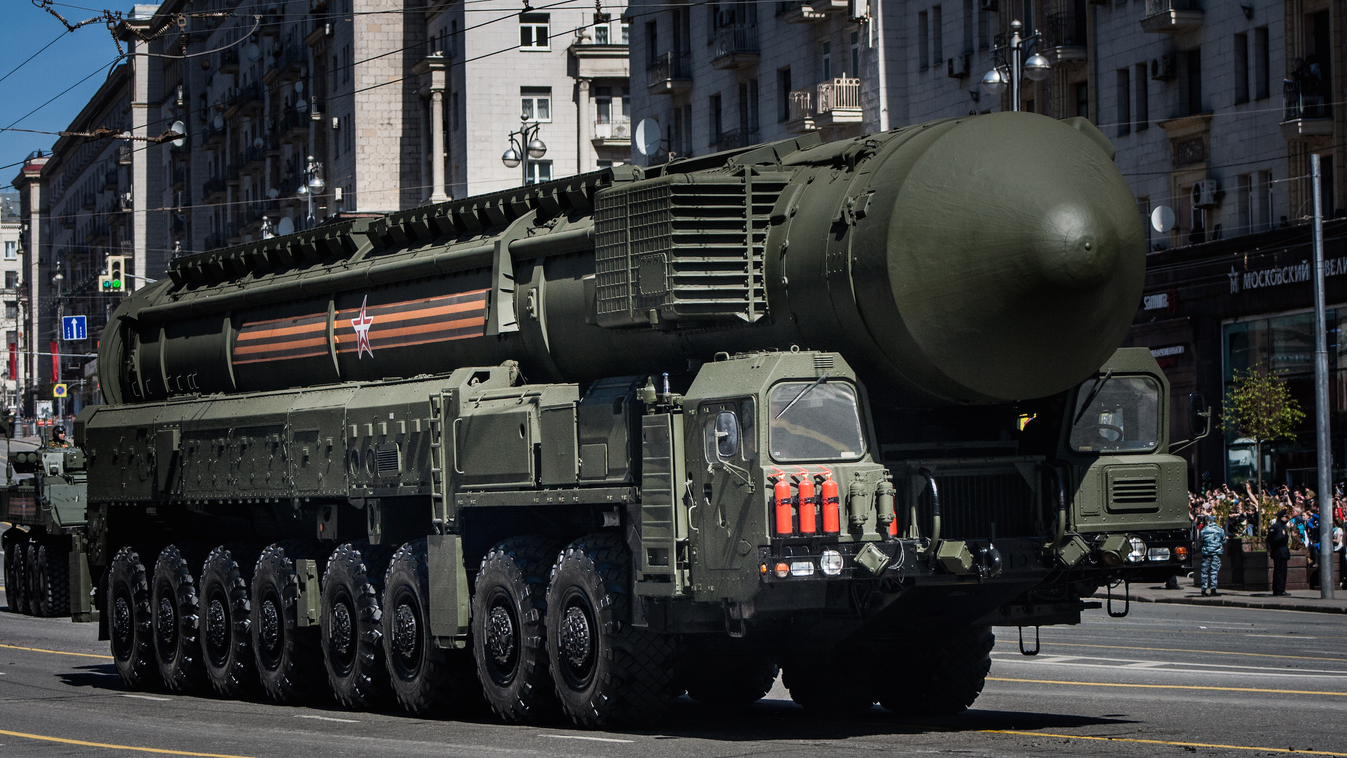 Moszkva Oroszország hadsereg RSz-24 Jarsz ballisztikus rakéta 