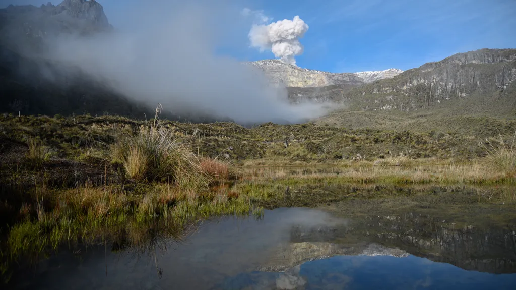 Nevado del Ruiz tűzhányó, Vulkánkitörés Kolumbia, veszély, figyelmeztetés,  Evacuations in the municipalities near the Nevado del Ruiz Volcano Active volcano,Disaster,eruption,Evacuation,volcano Horizontal 