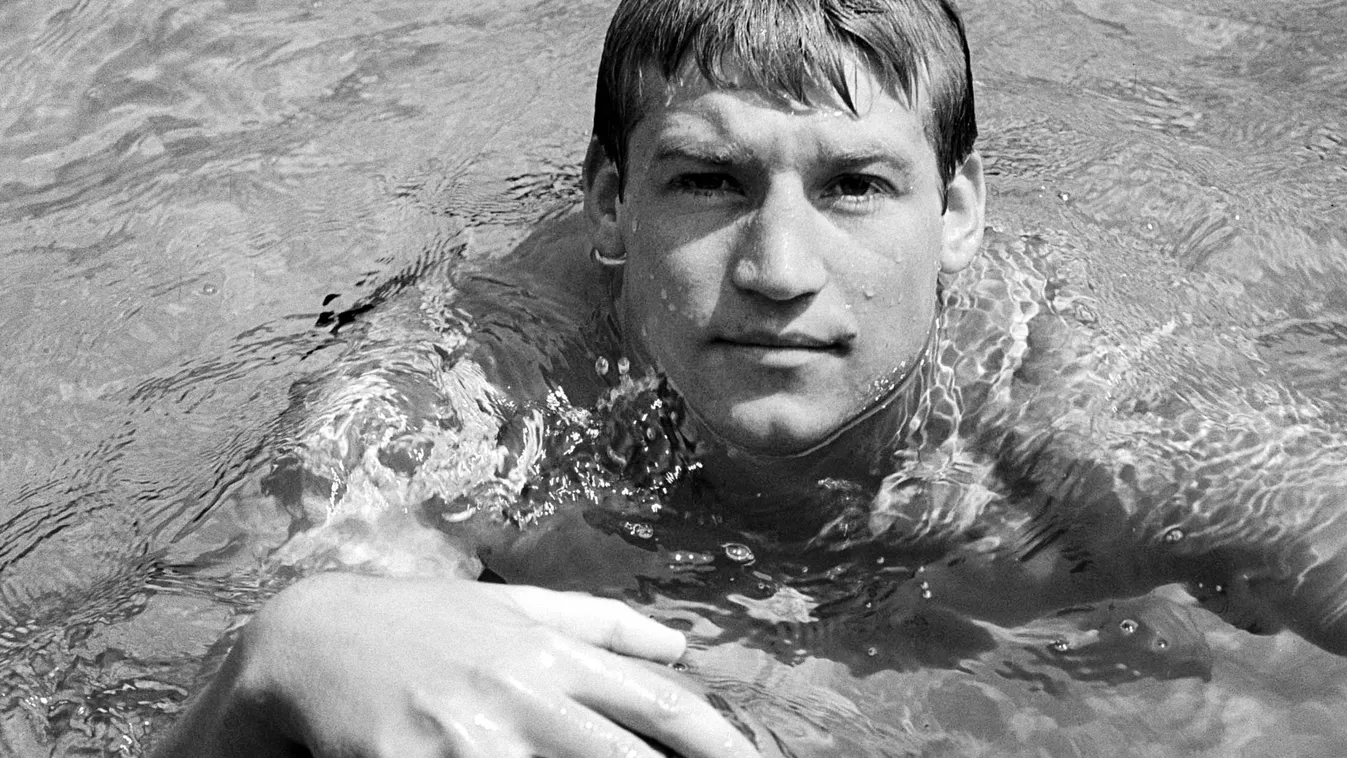 1964. július 22.
Felkai László, az olimpiai vízilabda keret tagja. 