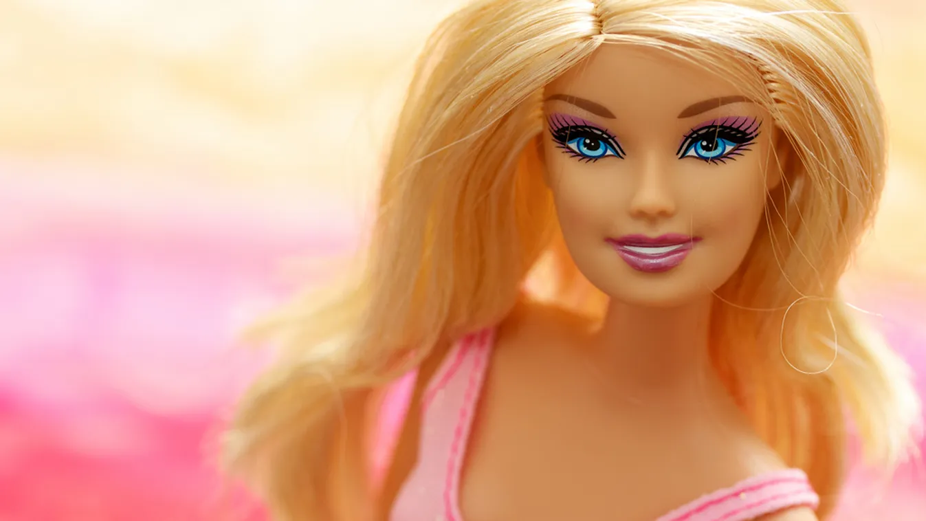 barbie, az igazi szőkenő 