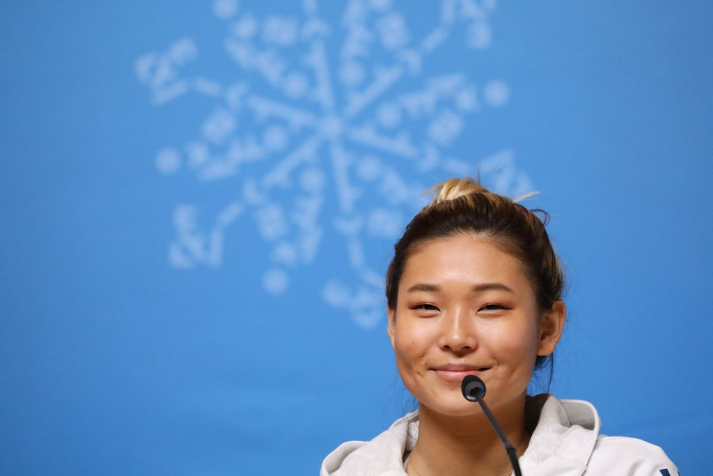 Horizontal WINTER OLYMPIC GAMES PRESS CONFERENCE HEADSHOT 