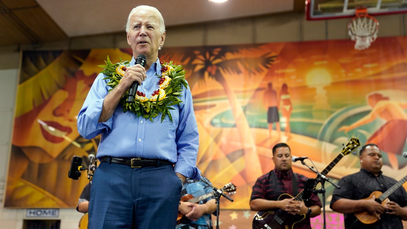 BIDEN, Joe Lahaina, 2023. augusztus 22.
Joe Biden amerikai elnök beszédet mond az erdőtűz áldozatainak emlékére tartott megemlékezésen a hawaii Maui-szigeten fekvő Lahainában 2023. augusztus 21-én. Az augusztus 8-án kitört tűzvész megtalált halálos áldoza
