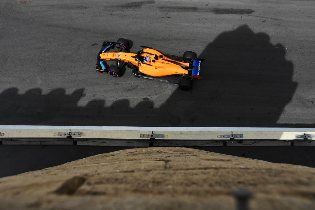 A Forma-1-es Azeri Nagydíj pénteki napja, Fernando Alonso, McLaren Racing 