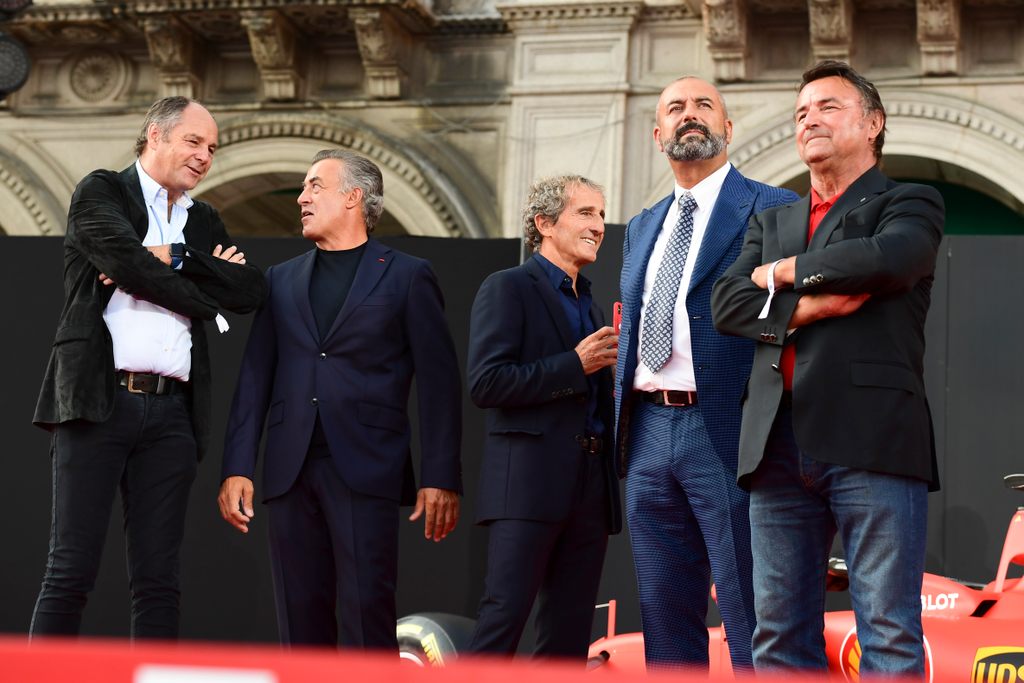 Forma-1, Gerhard Berger, Jean Alesi, Alain Prost, Ivan Capelli, René Arnoux, Scuderia Ferrari, Piazza del Duomo 