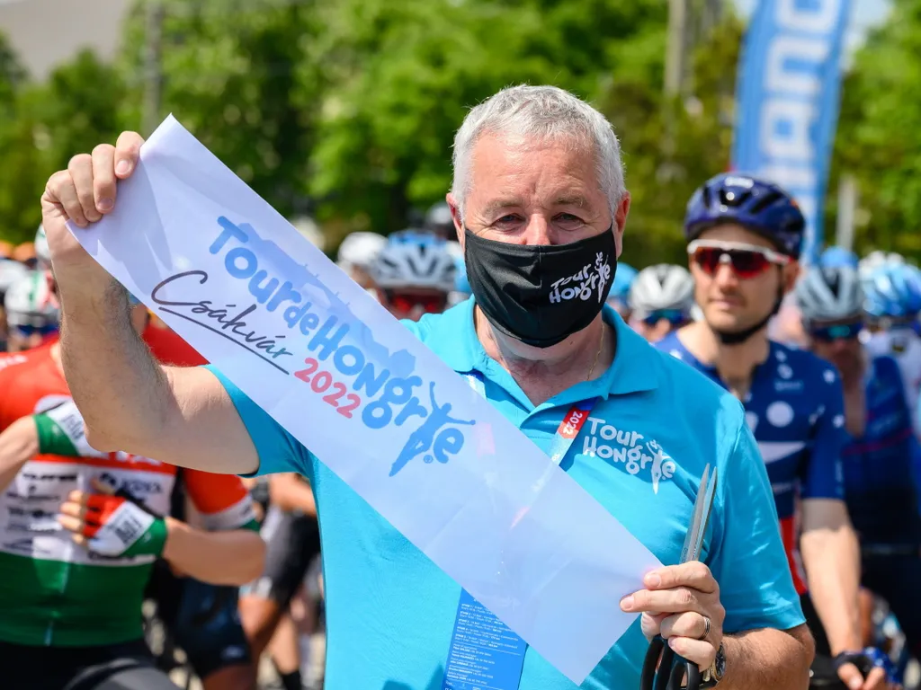 ROCHE, Stephen, Kezdetét vette a Tour de Hongrie magyar kerékpáros körverseny 