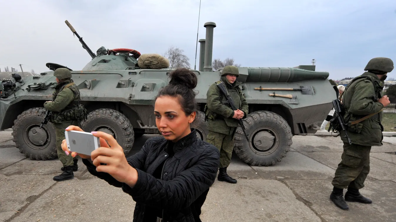 Ukrán válság, Krím félsziget, selfie páncélossal, Ukrajna 