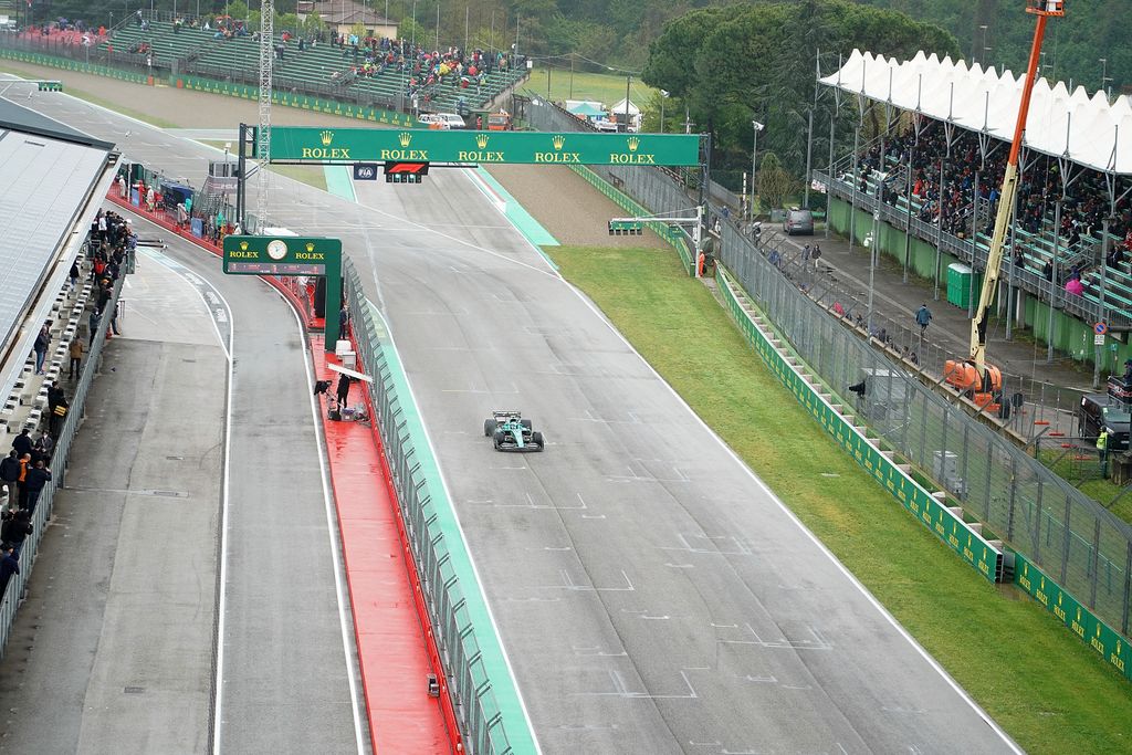 Forma-1, Sebastian Vettel, Aston Martin, Emilia Romagna Nagydíj 2022, péntek 