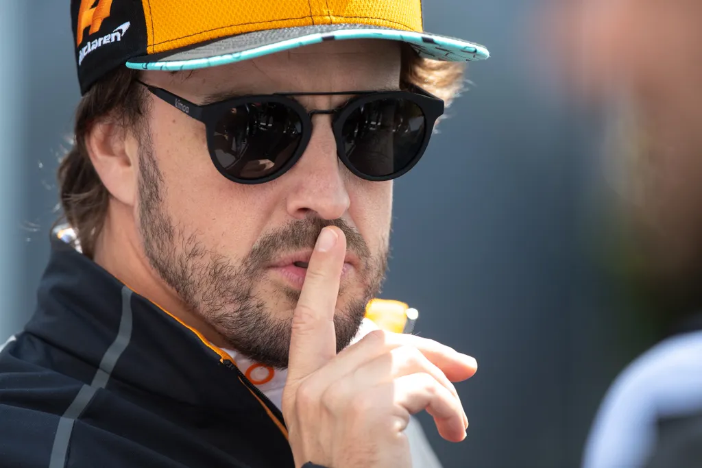 A Forma-1-es Kanadai Nagydíj előkészületei, Fernando Alonso, McLaren Racing, csendet 