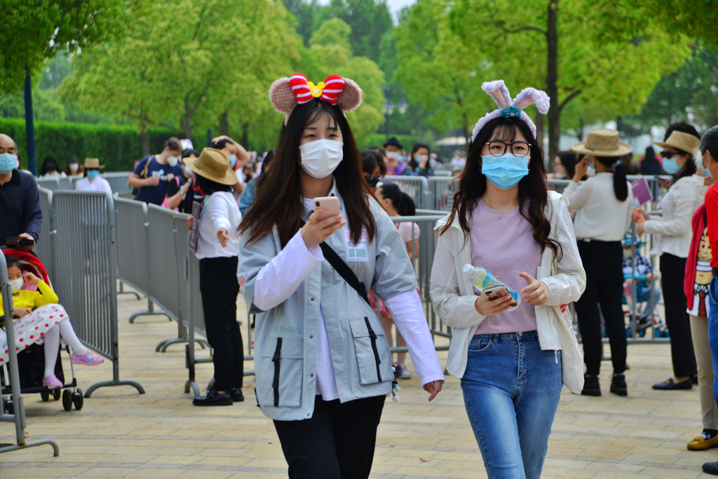 Sanghaj Disneyland megnyitó 