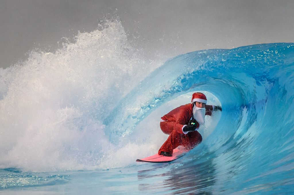 surfing TOPSHOTS Horizontal CHRISTMAS SANTA CLAUS 