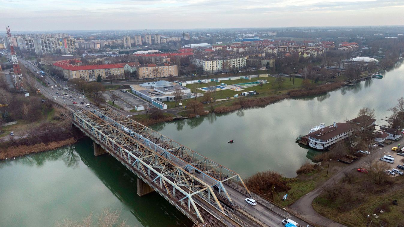 Duna FOLYÓ FOTÓ FOTÓTECHNIKA FOTÓTÉMA híd KÖZLEKEDÉSI LÉTESÍTMÉNY légi felvétel TÁJ városkép 