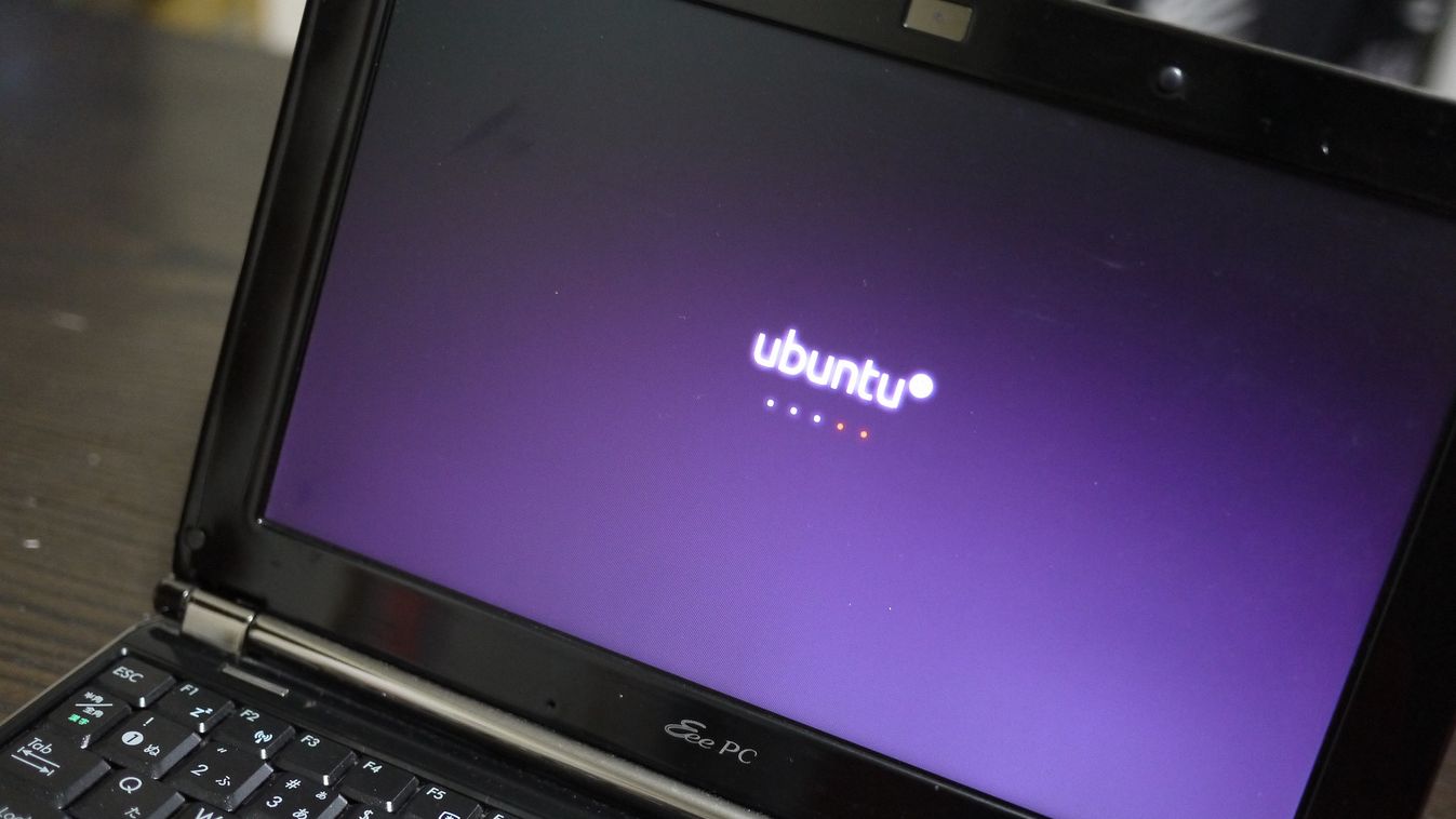ubuntu linux laptop notebook 
